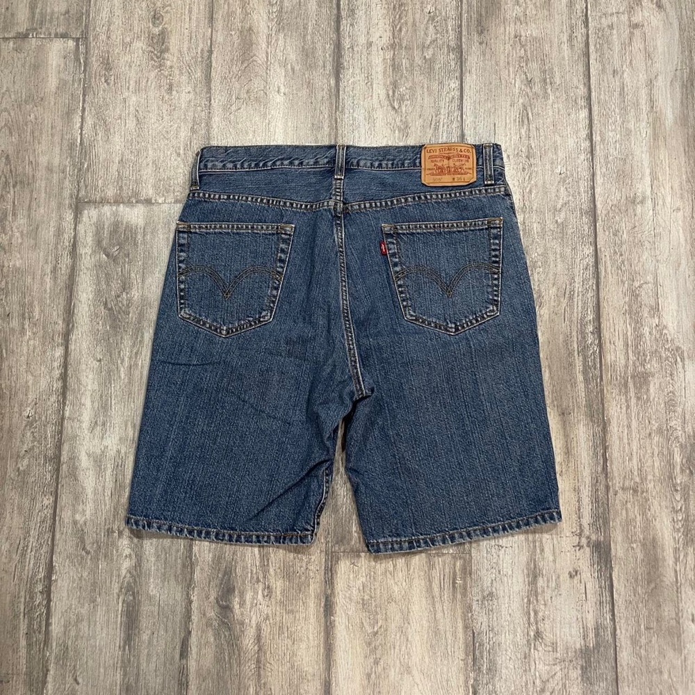Levi’s 505 skater jorts